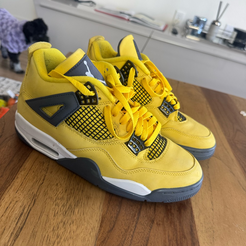 Jordan 4